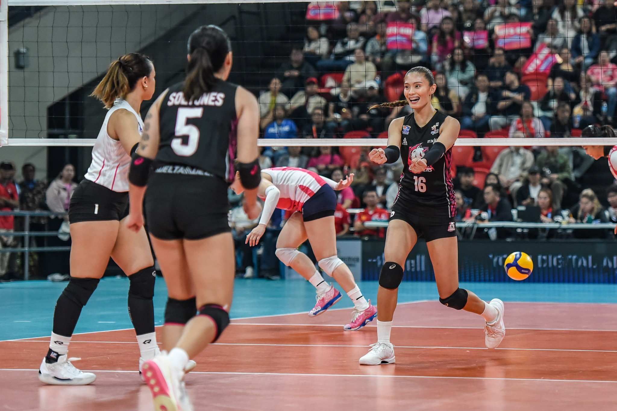 LET THERE BE LIGHT: Loaded Akari kicks off PVL title quest  