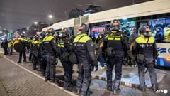 ‘Anti-Semitic’ clashes erupt in Amsterdam