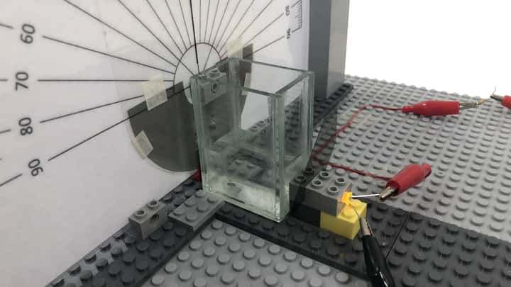 Built at a small fraction of the price of a commercial polarimeter, the Ateneo de Manila University Department of Physics’ Photonics Laboratory’s setup features improved reliability and accuracy over the original design.