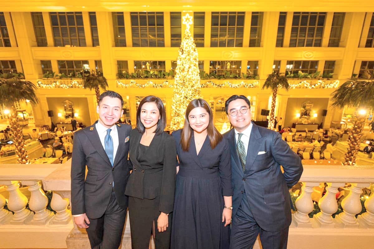 Ginno Zialcita, Aubrey Jacob, Camille Narcelles and Kevin Santos. Pen Bear with Yvette and Iya Fernandez (inset).