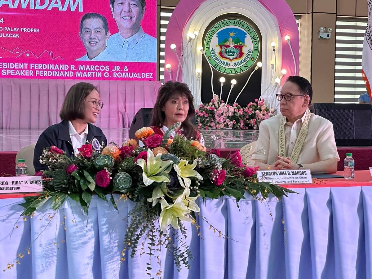 LOOK: Senator Marcos and SHFC President & CEO Laxa discuss the agency's housing programs and their impact on Filipino communities. | Photo courtesy of SHFC