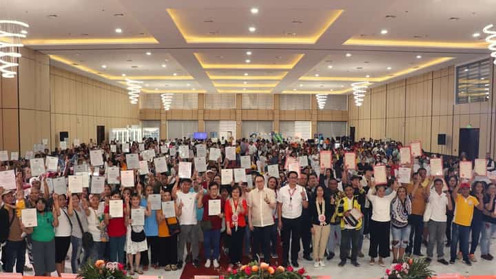 LOOK: SHFC President & CEO Federico Laxa leads the awarding of 68 transfer certificates of title and 148 certificates of award to member-beneficiaries of its Community Mortgage Program and High Density Housing Program, respectively. | Photo courtesy of SHFC