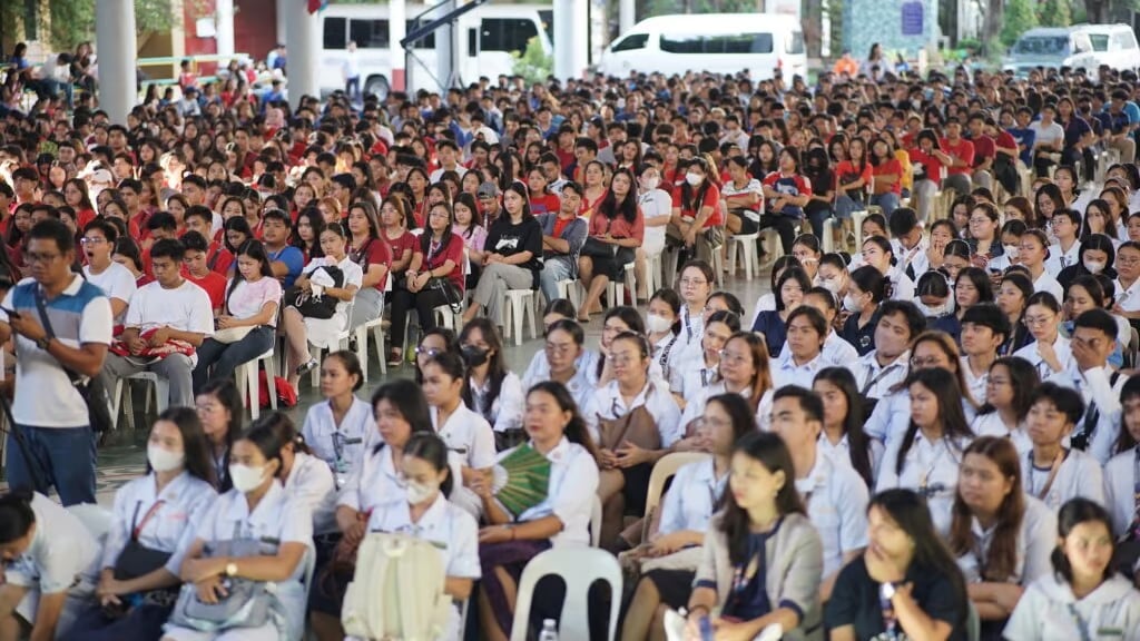 Financial lifeline to college students