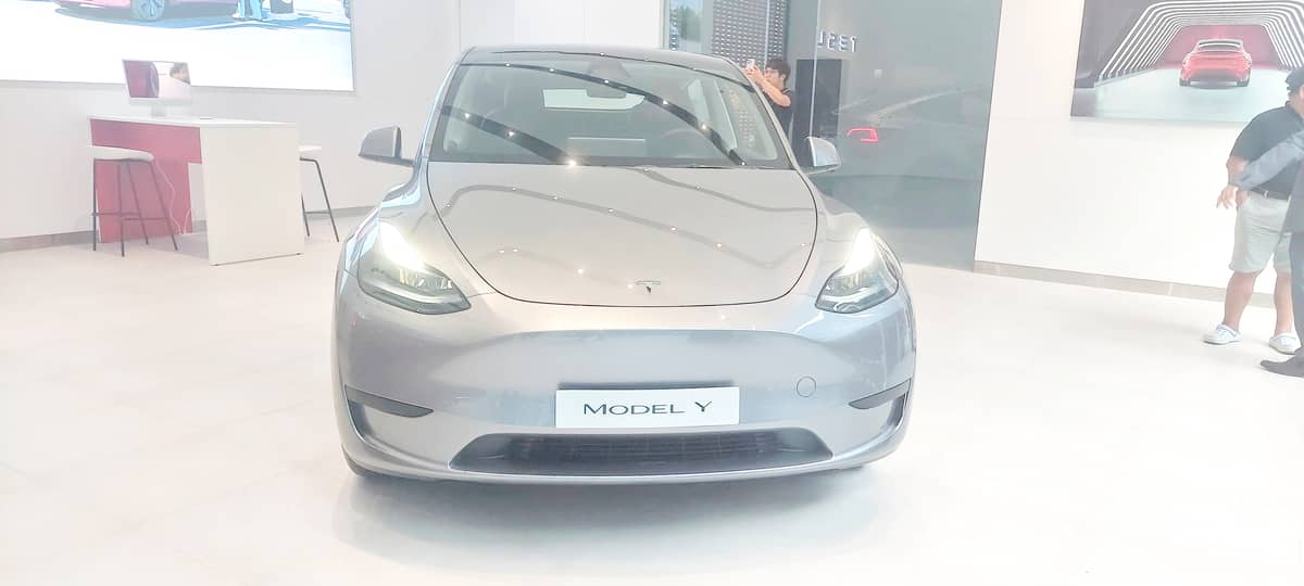 Tesla Model Y.