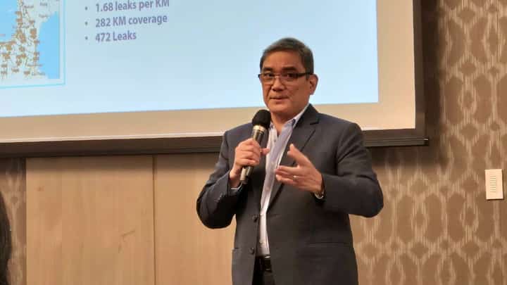 Maynilad president and CEO Ramoncito S. Fernandez briefs reporters on the company’s upcoming projects and plans, including its highly anticipated IPO next year.