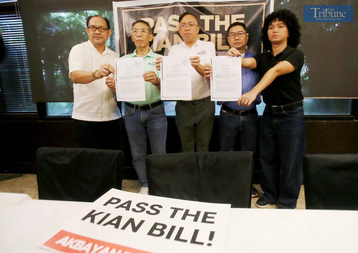 During a press conference in Quezon City on Monday, 11 November, 2024, Atty. Chel Diokno, Fr. Flavie Villanueva of Program Paghilom, Akbayan Rep. Perci Cendaña, and victims of the Duterte administration's drug war called for the swift passage of the "Kian Bill."