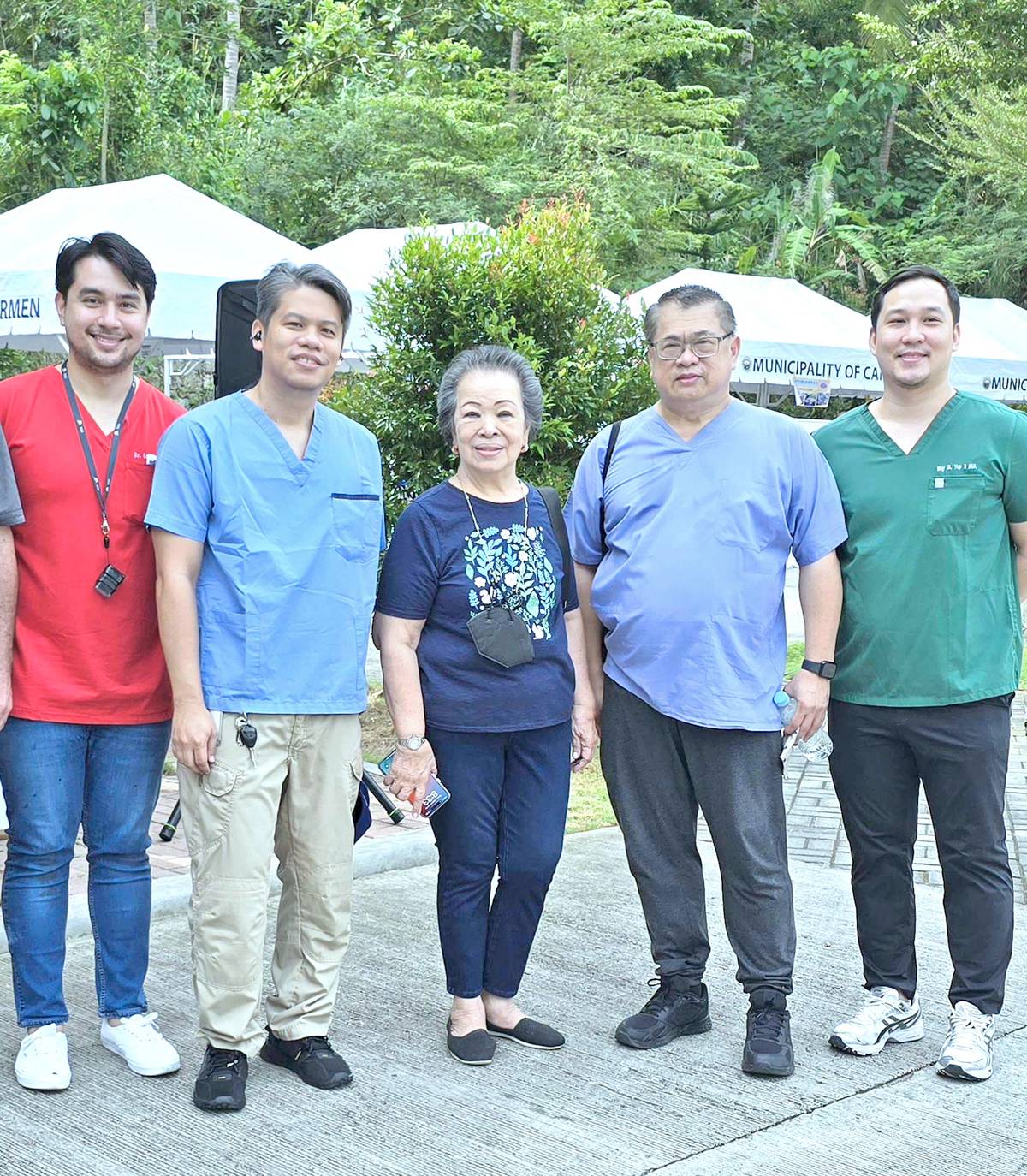 Pediatrician Vivina Chiu with surgeons Patrick Gandiongco, Davy Chua, Jose Tan and Roy Yap.