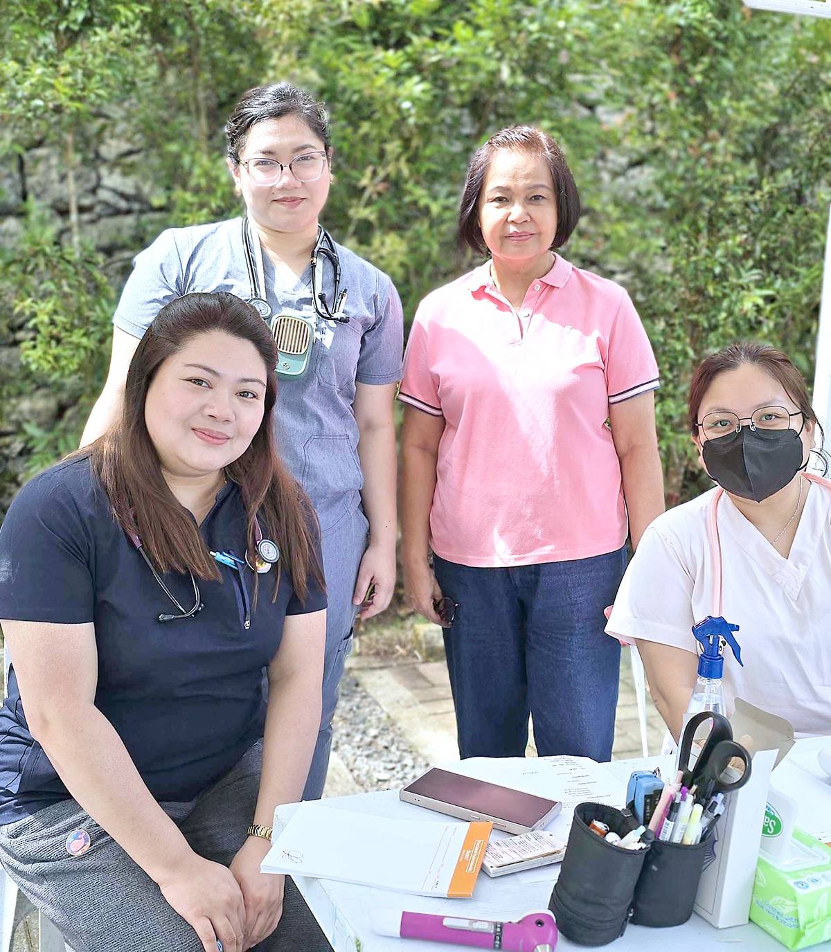 pathologist Alma Malilong (3rd from left) with pediatricians Lara Ceniza, Jasmine Original and Mailyn Gonzalez.