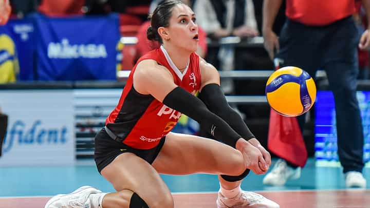 Savi Davison is back with a bang, lifting PLDT to a 25-15, 25-17, 22-25, 25-22 win over Nxled in the PVL All-Filipino Conference on Tuesday at the Philsports Arena.