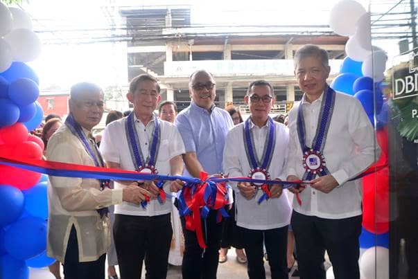 Shown in photo during the inauguration of DBP P. Tuazon Branch are DBP President and CEO Michael O. de Jesus (rightmost) and DBP Chairman Philip G. Lo (second from left). Also in photo are Department of National Defense Undersecretary Gavin Edjawan (leftmost), former Congressman Allan Reyes of AV World Ventures and Development Corporation (center), and Philippine Veterans Affairs Office Administrator Undersecretary Reynaldo B. Mapagu (second from right).