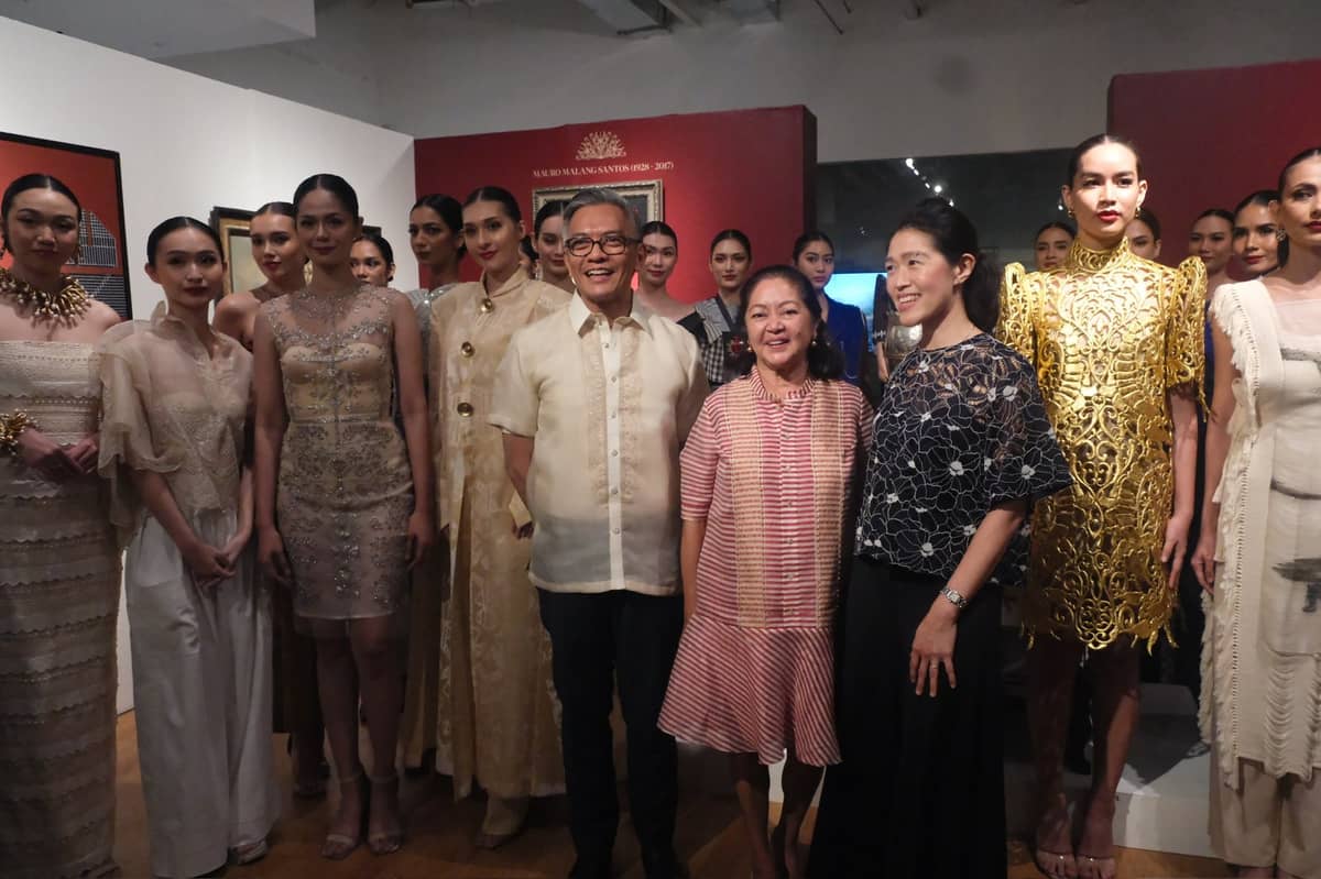 First Lady Liza Araneta Marcos (center) with Salcedo Auctions founders Richie and Karen Lerma and Mercator models.