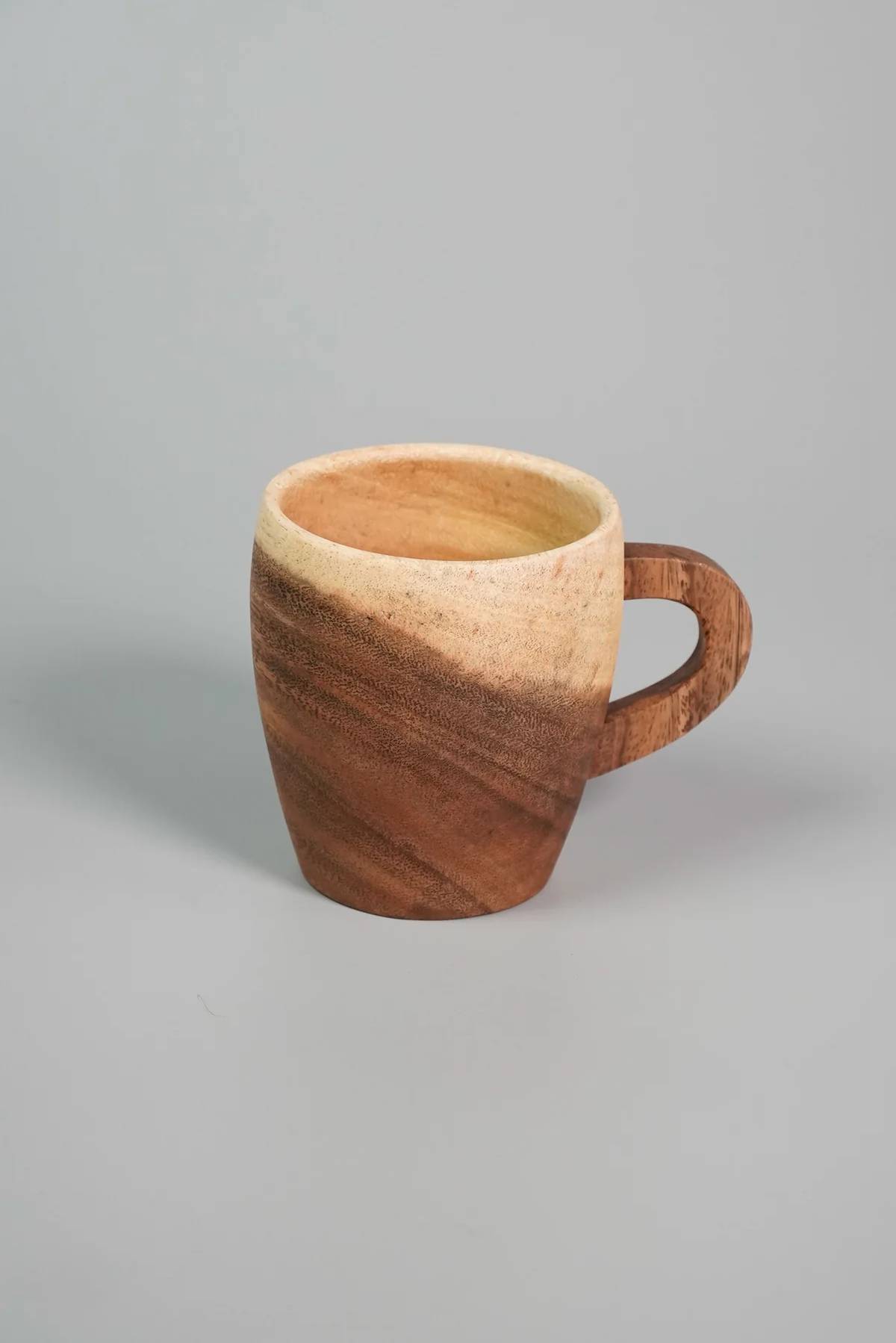 Wooden beer mug acacia.