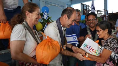 Israel envoy aids typhoon-hit Bicol