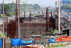 MRT-7 Workers