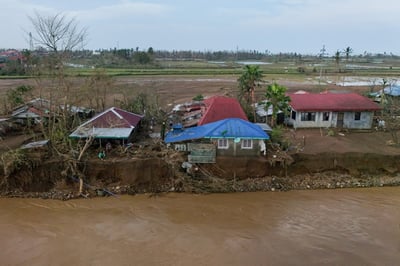 Thousands Displaced as Typhoon Usagi Batters Northern Philippines