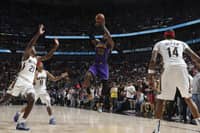 LAKERS WAGI LABAN SA PELICANS SA OT
