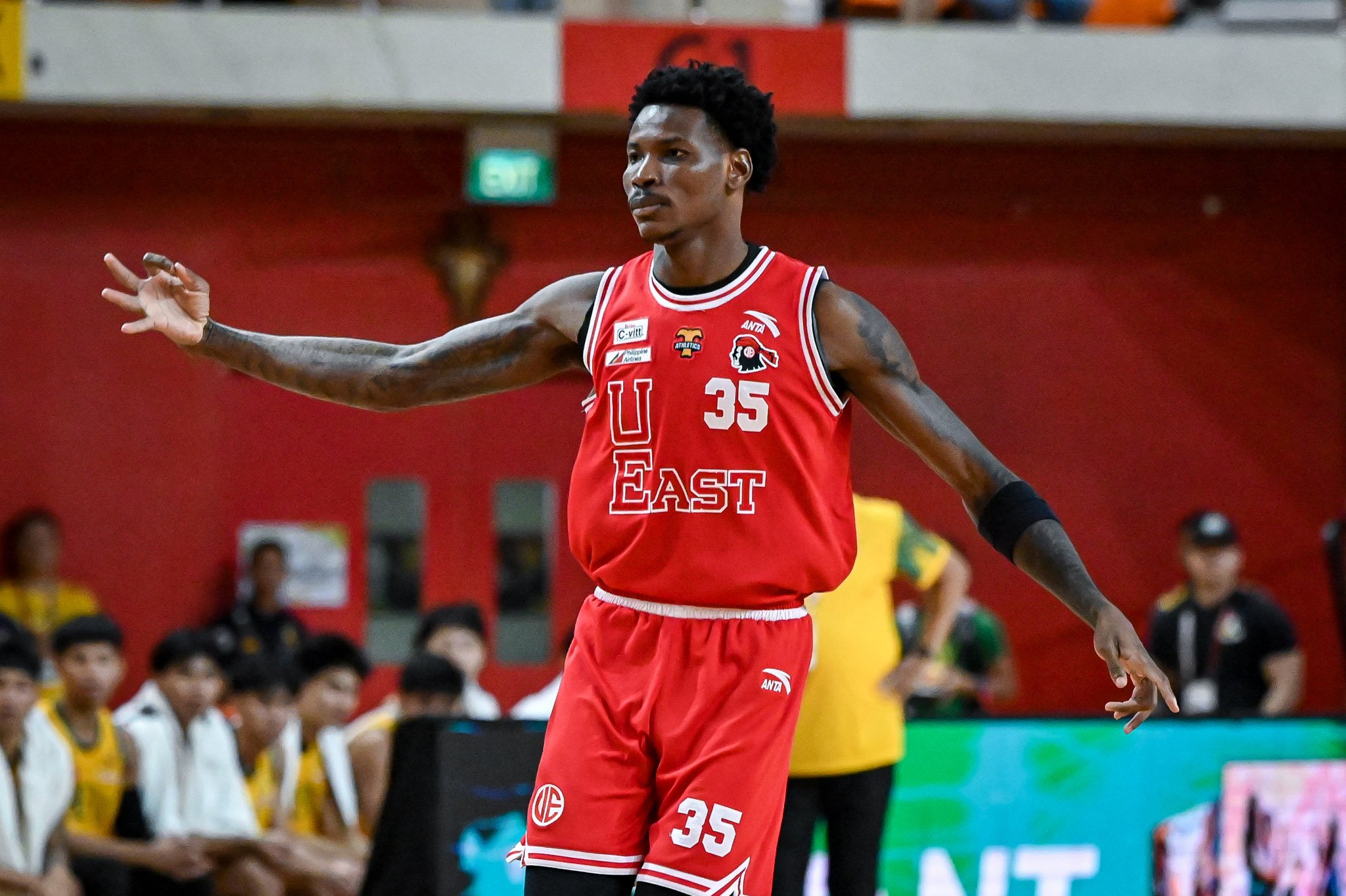 UE, Adamson chase semis spot