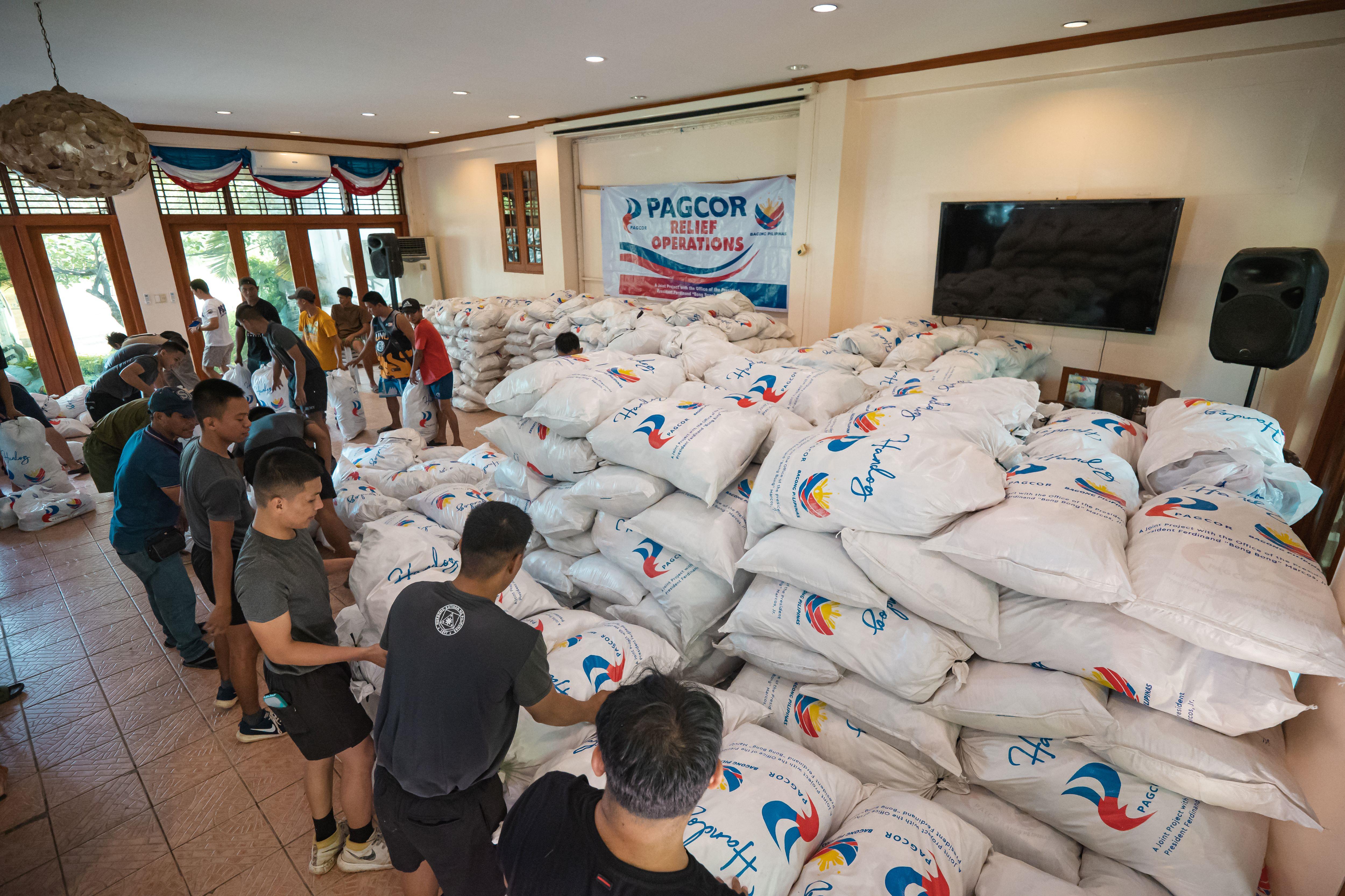 PAGCOR distributes relief to 21K Northern Luzon families