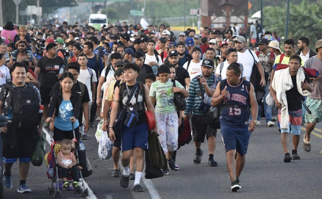 Migrants scramble to reach pre-Trump U.S.