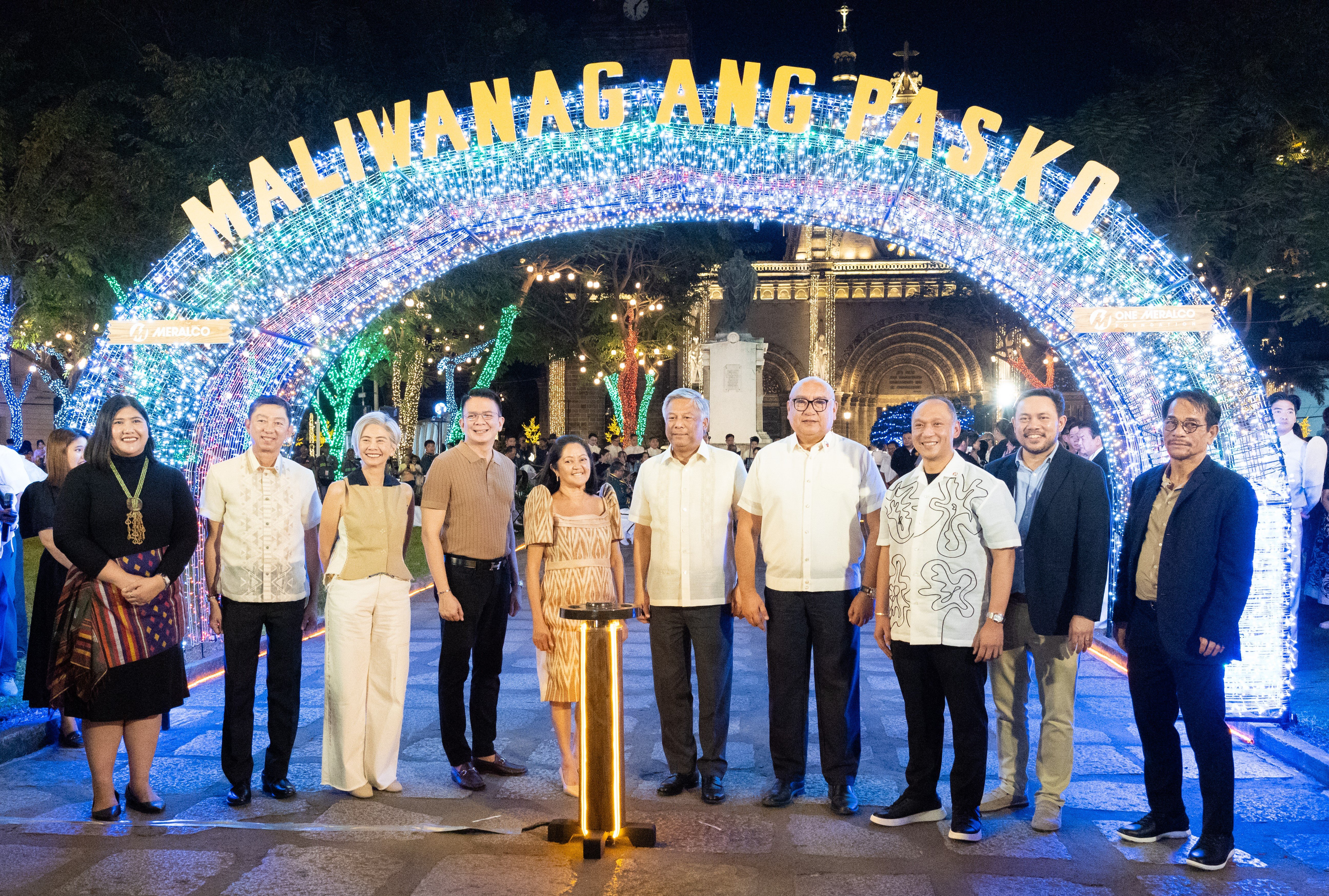 Meralco lights up Intramuros with FL Liza Araneta-Marcos