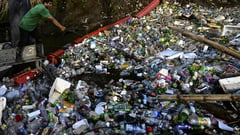 Chair calls for extended time to finalize Plastic Pollution Treaty