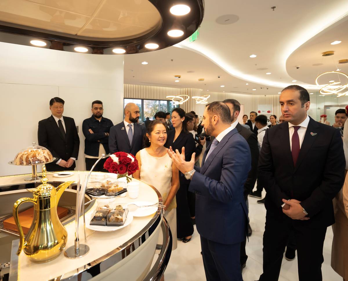 Emirates World Retail Store Manila with First Lady Liza Araneta-Marcos.