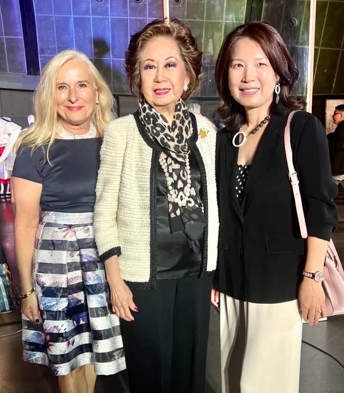 Mme. Roswitha Brieger Austria, Olga Severino Martel and Mme. Lee Eun Hua (Korea).