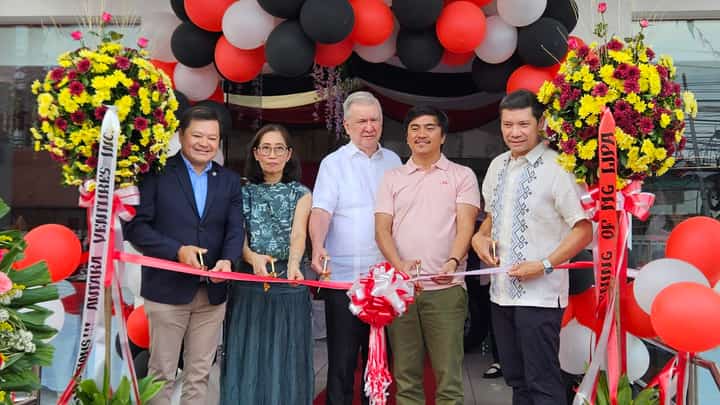 In photo are Karl Magsuci, MG Philippines, VP Operations; Irene Montemayor, president, Antara Ventures Inc;. Raymond Pratte, executive director, Antara Ventures Inc.; Lipa City Mayor Eric Africa and Tomas Lorenzo, executive director, Antara Ventures Inc.
