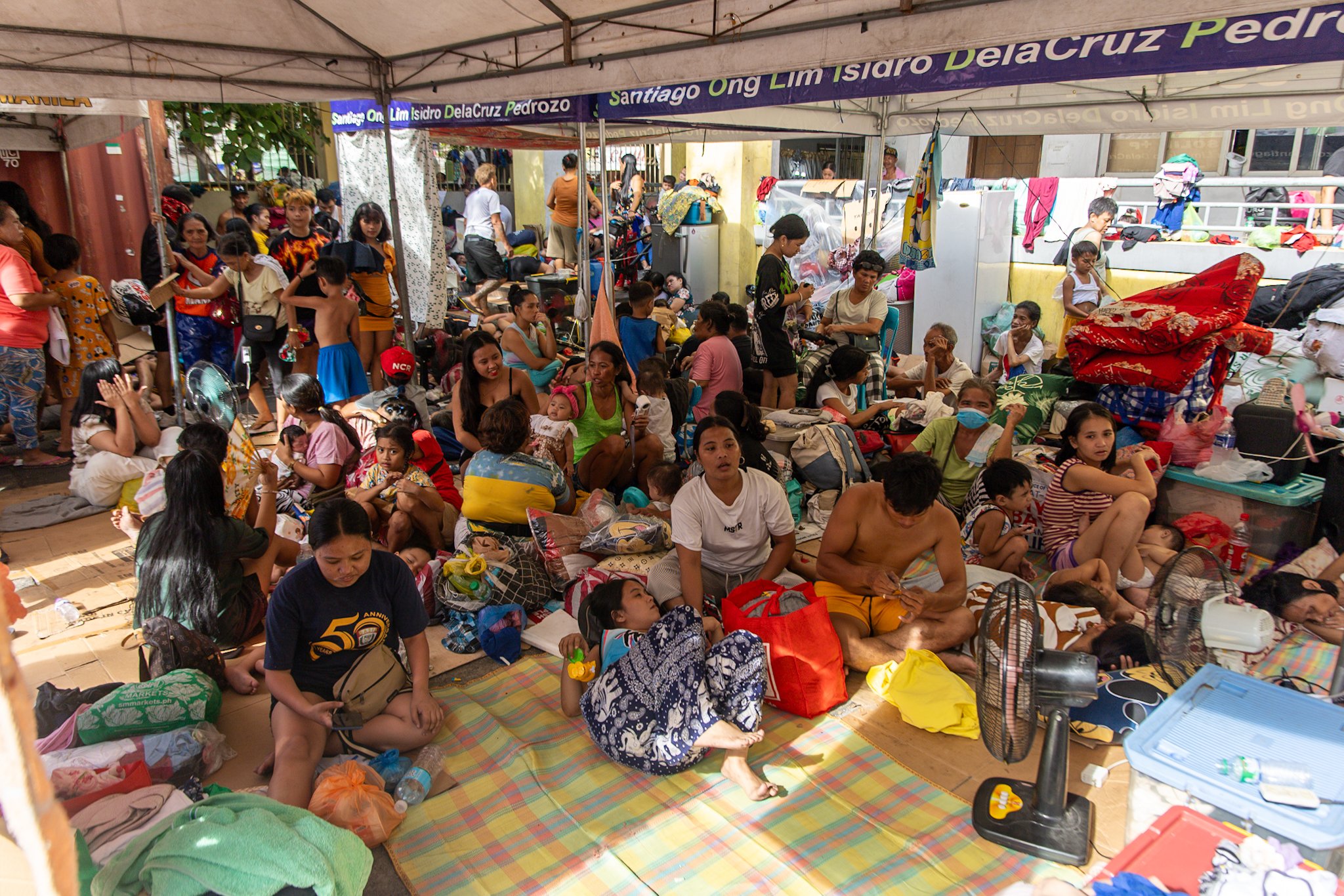 Thousands shelter at Delpan Evac Center after Tondo blaze
