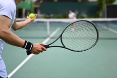 Gibson rips Thai, makes quarters