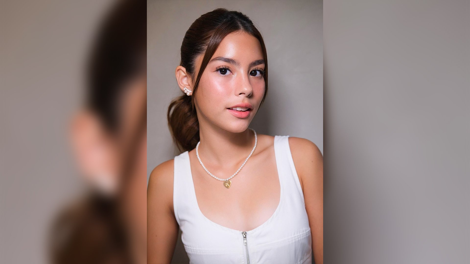 Kendra Kramer kahanga-hanga ang beauty