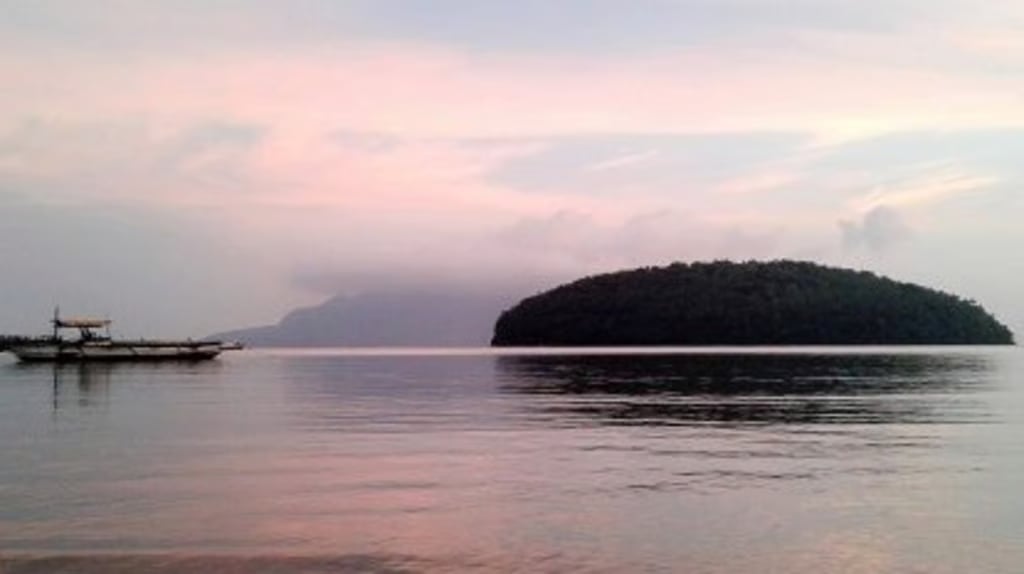 Red tide invades Ormoc Bay, Biliran waters