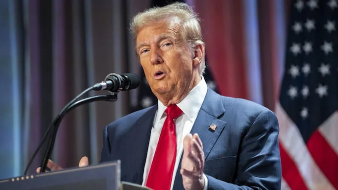 Trump to watch Supreme Court weigh challenge to birthright citizenship