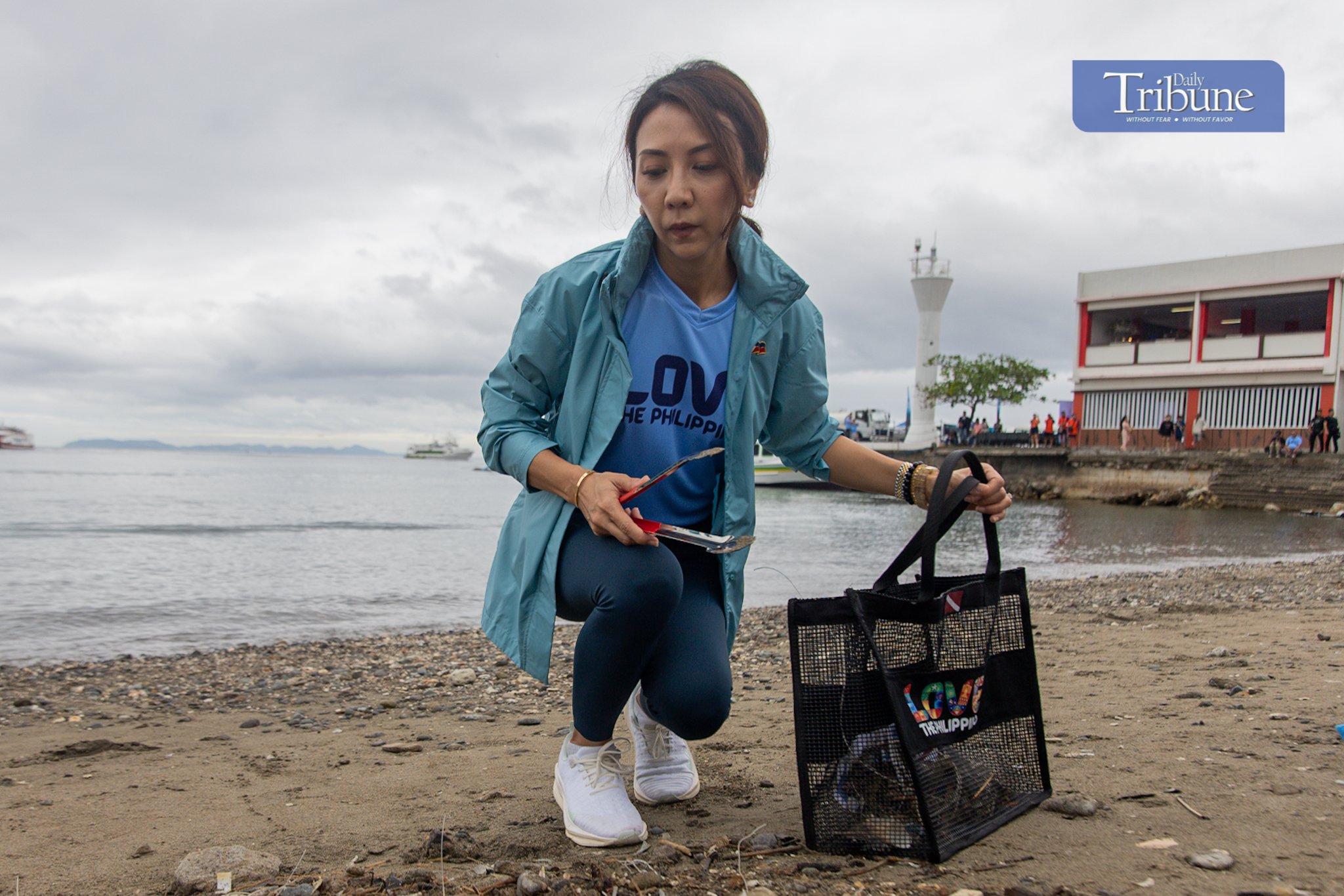 DoT holds coastal clean-up in Batangas