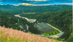 Third green auction spurs hydro surge