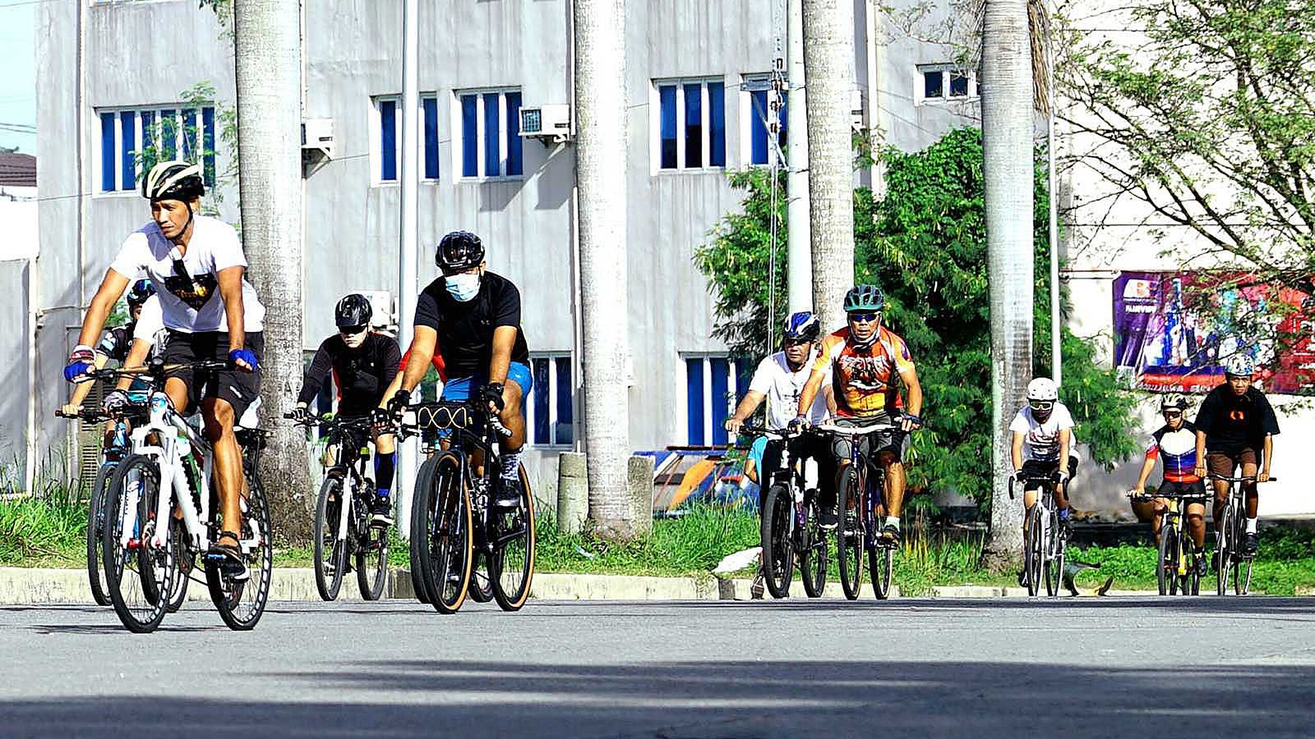 Herbosa cites benefits of cycling