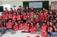 Children parishioners of Holy Family Parish in Roxas District, Quezon City (right photo), and Sto. Cristo Parish in Barangay Bungad, QC benefitted with gifts, fun-filled games and delectable food during the two Christmas parties organized by Gerry’s Restaurant in two barangays in QC last week.