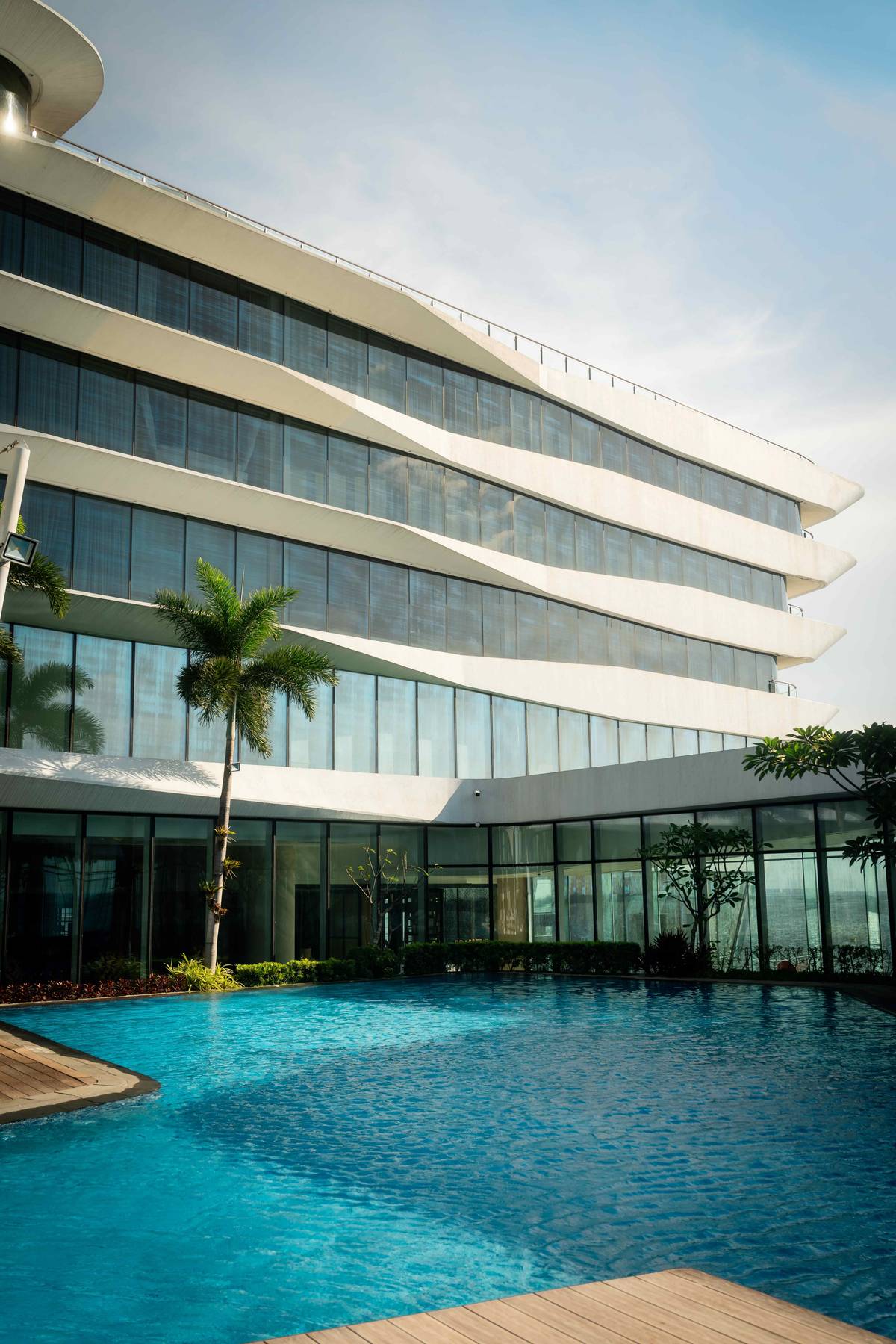 Conrad Manila