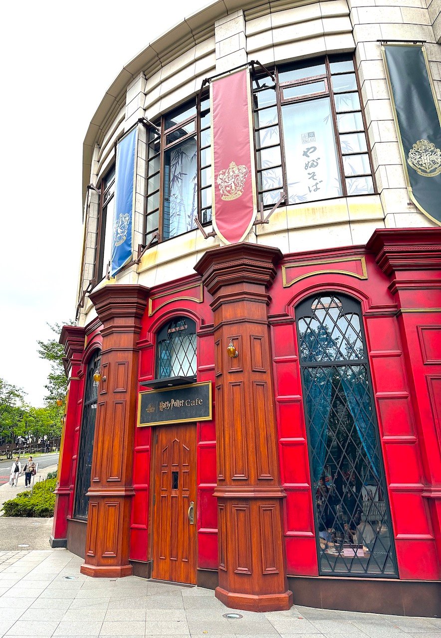 Harry Potter Café in Akasaka.