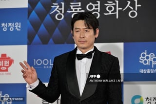 South Korea star Jung Woo-sung apologises after baby scandal