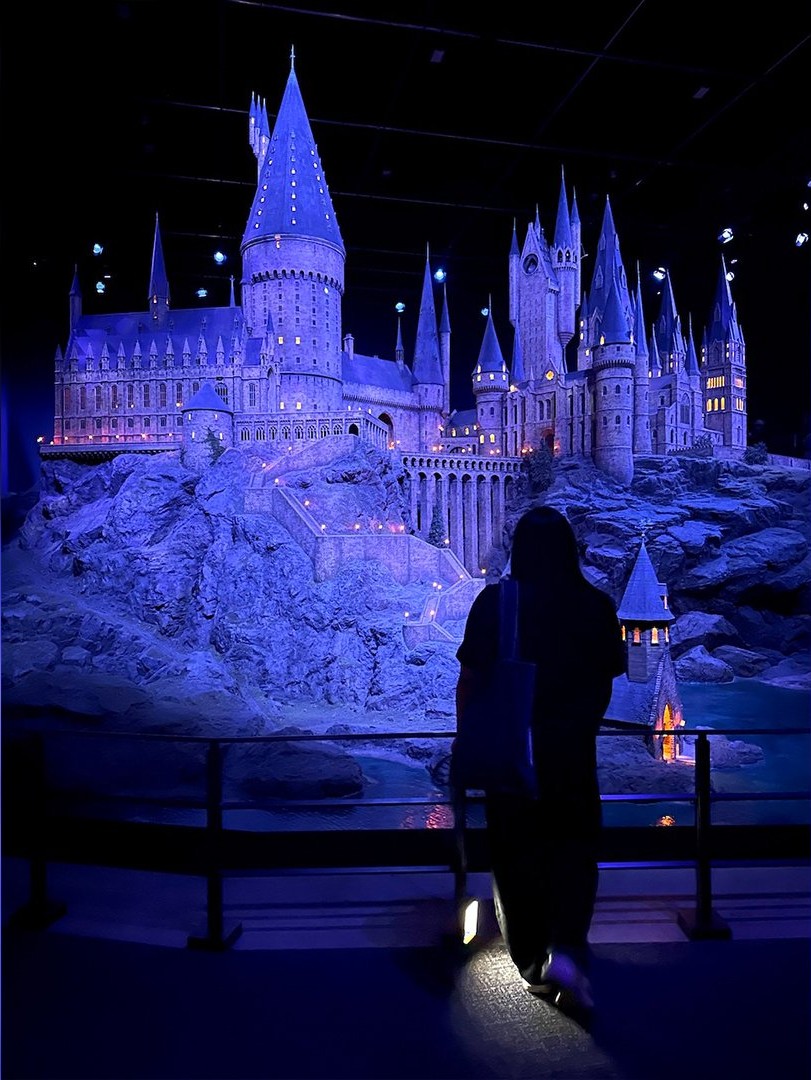 Hogwarts Castle model.