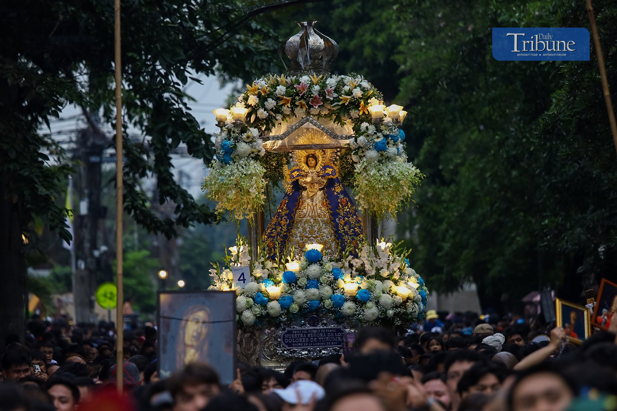 Devotees honor Virgin Mary at 43rd Intramuros Grand Marian procession