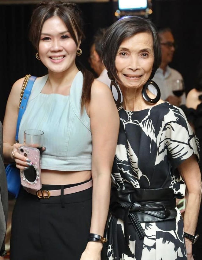 Art SG Fair Director Shuyin Yang with fashion icon Josie Natori.