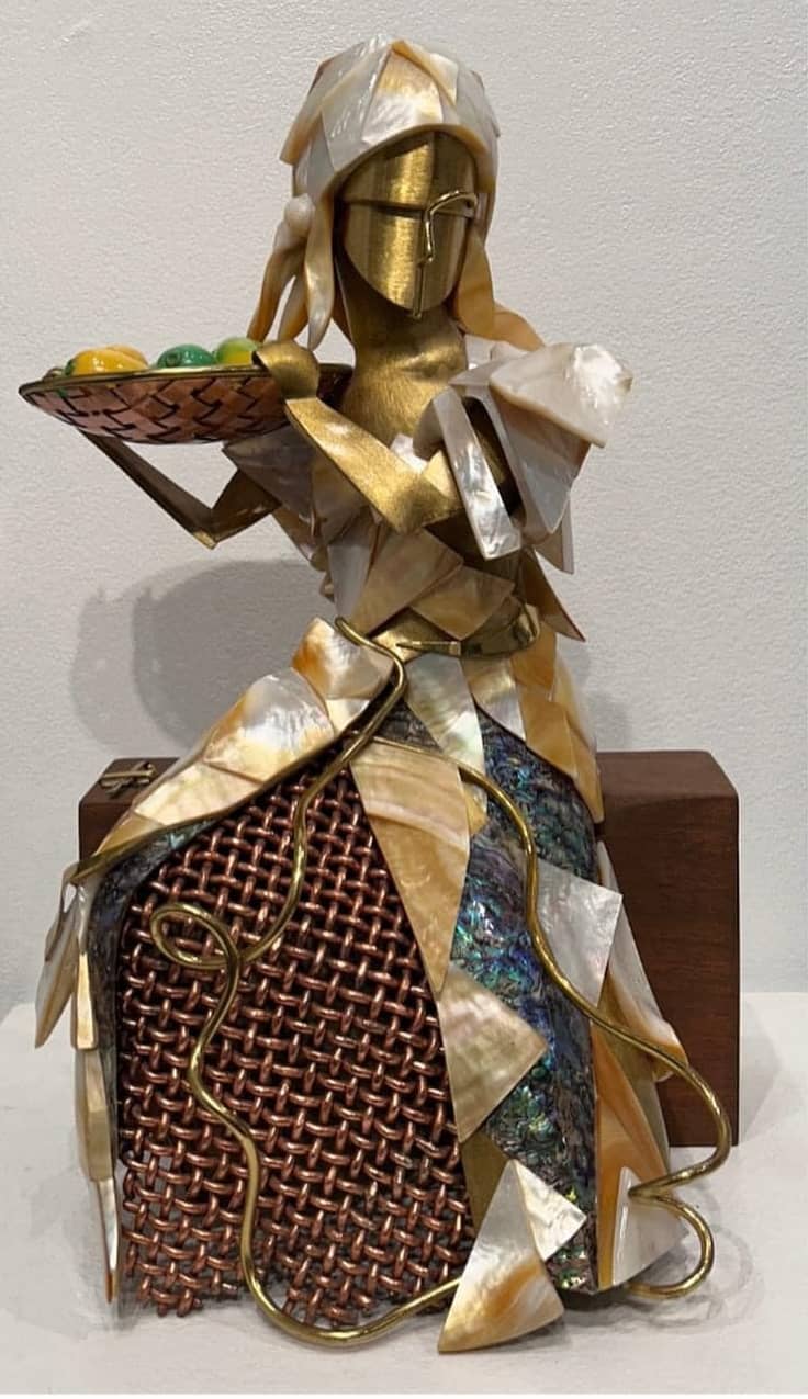 Anita del Rosario’s sculpture.
