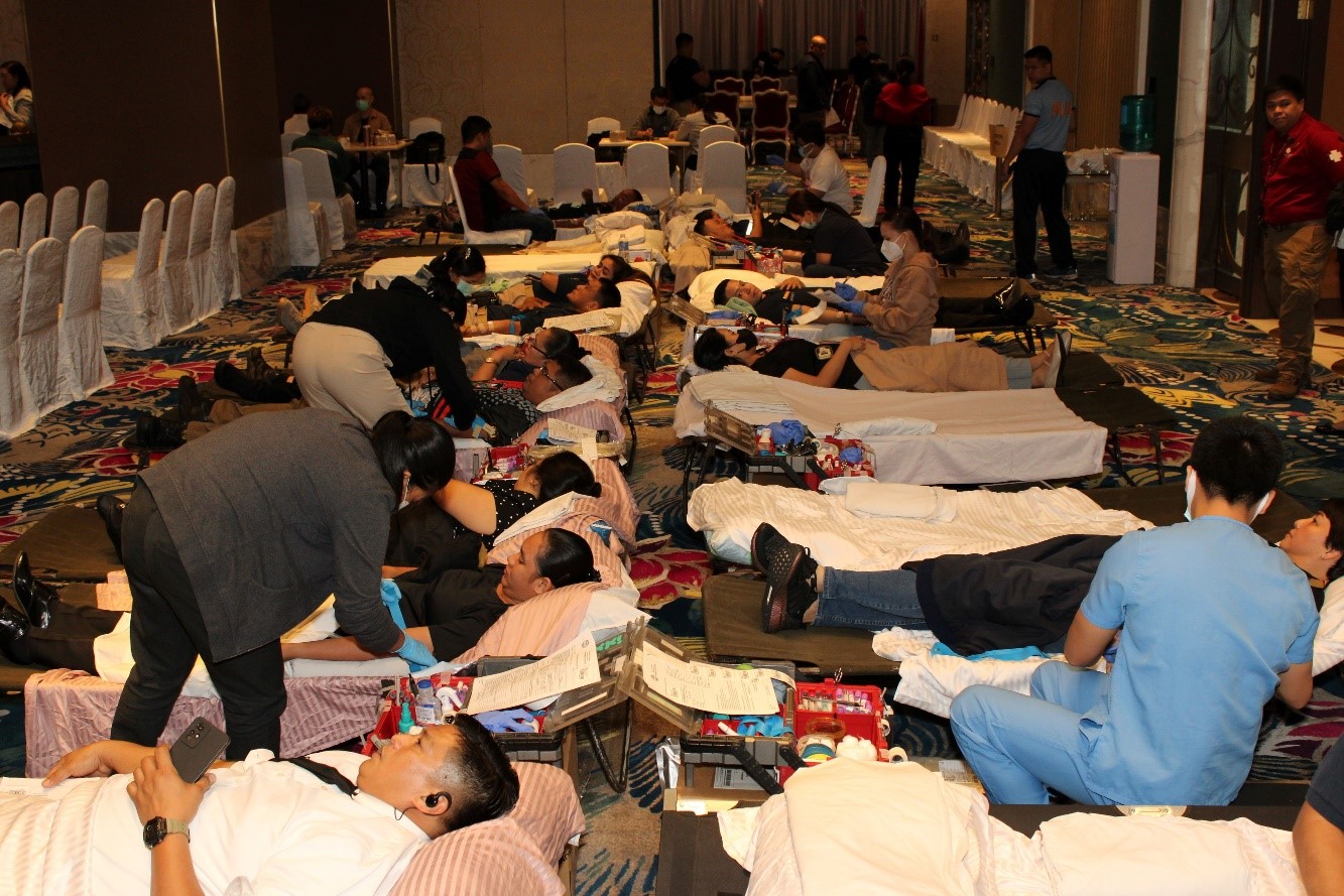 Okada Manila receives Gawad Antonio Luna Award for blood donation efforts