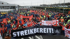 Looming strikes at Volkswagen’s Germany plants