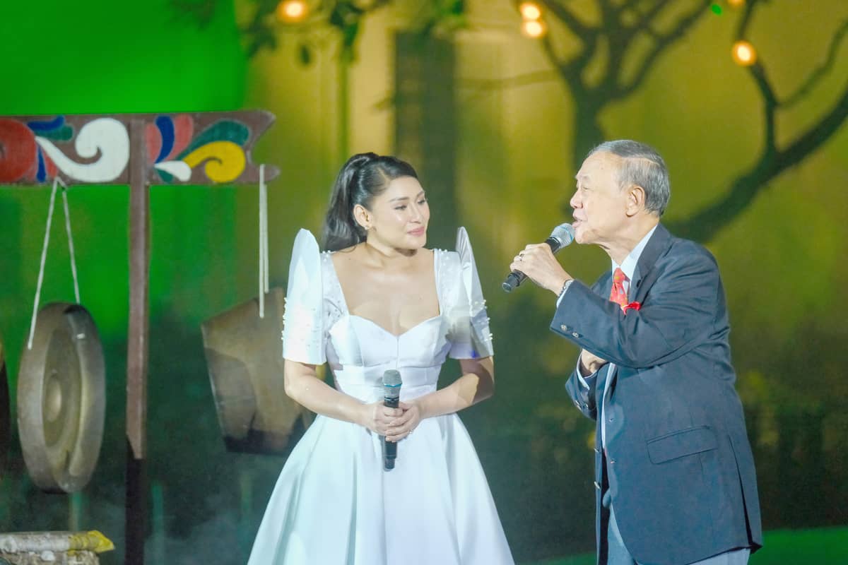 CARLA Gueverra Laforteza and Jose Mari Chan.