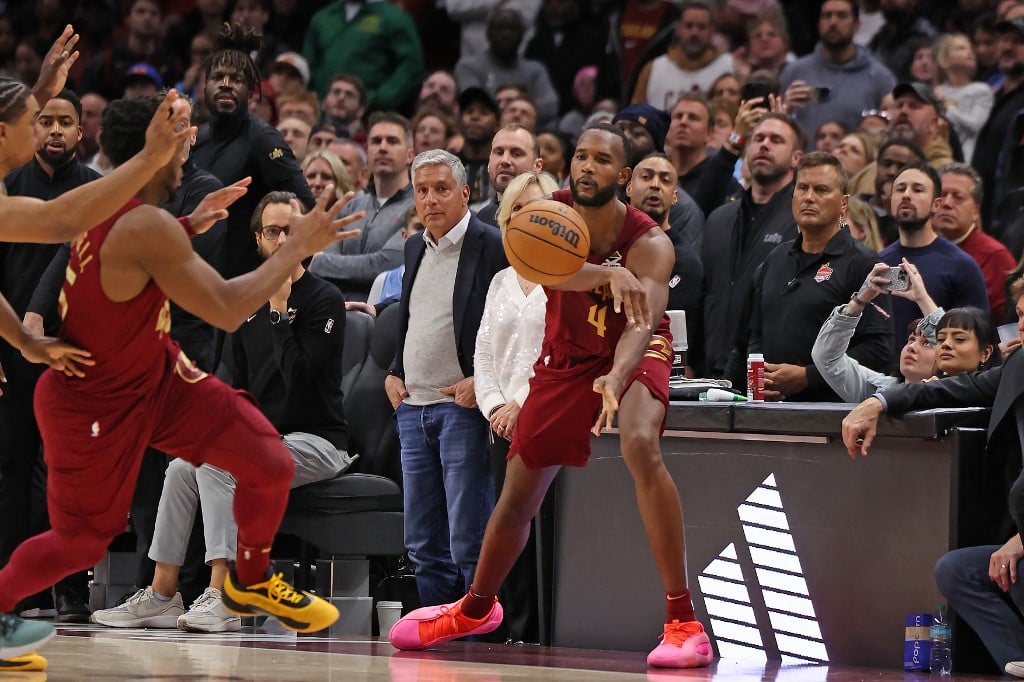 Cavs get 'statement' win over Celtics in showdown of NBA's best