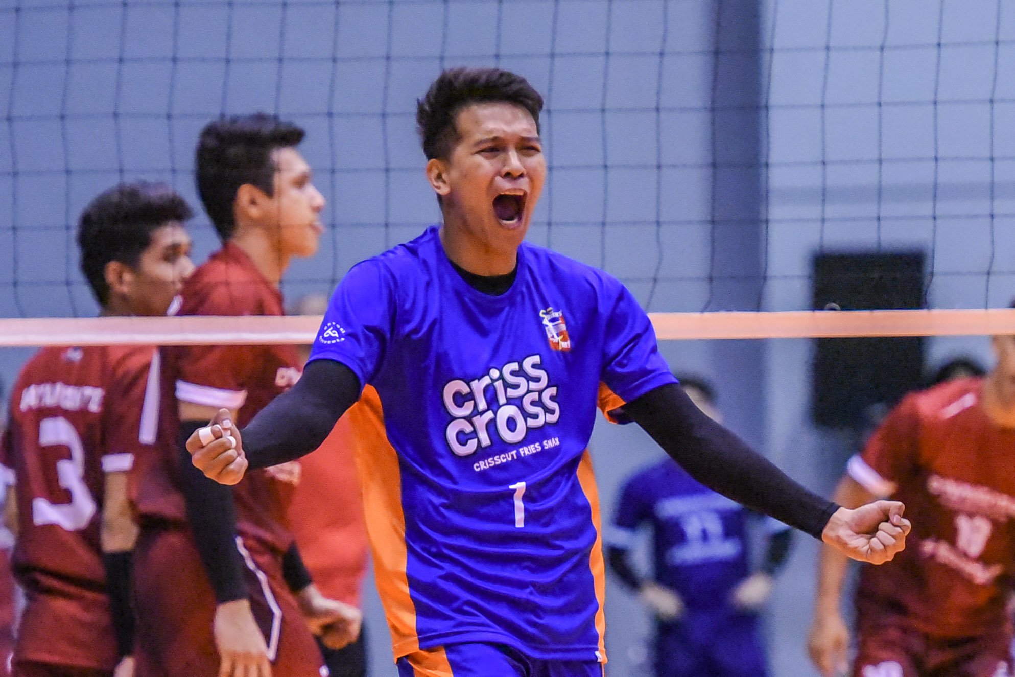 REAL BATTLE BEGINS: King Crunchers, HD Spikers open semis drives