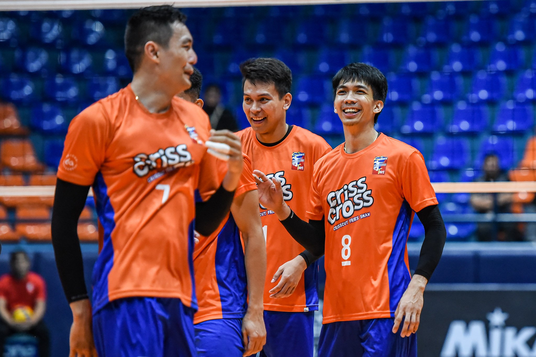 Criss Cross sizzles in Spikers’ Turf semis opener